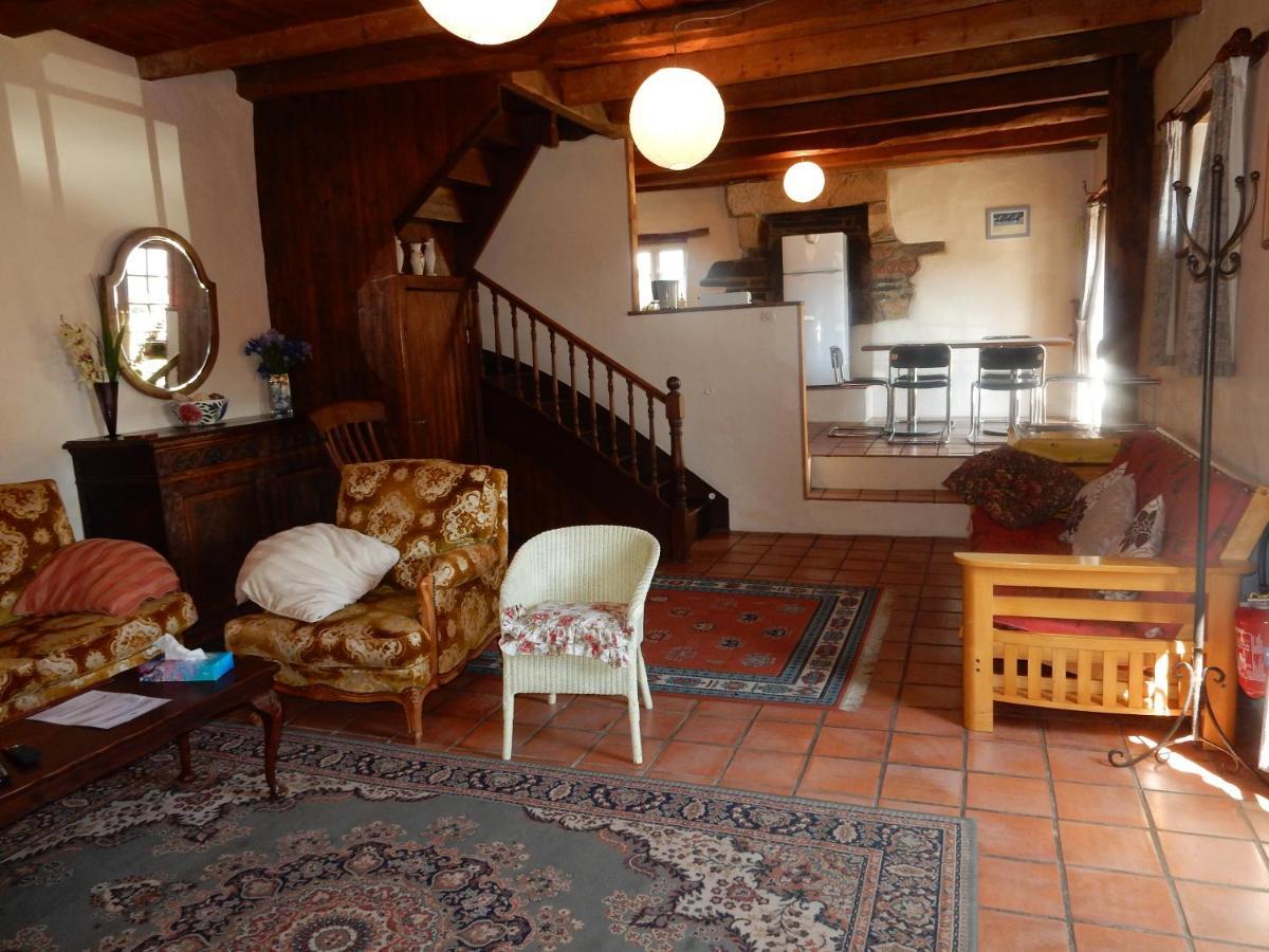 L'Ecurie Villa Saint-Segal Luaran gambar